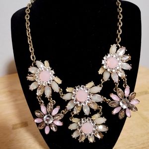 Women's statement necklace